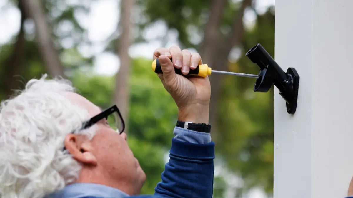 american flag hanging tools