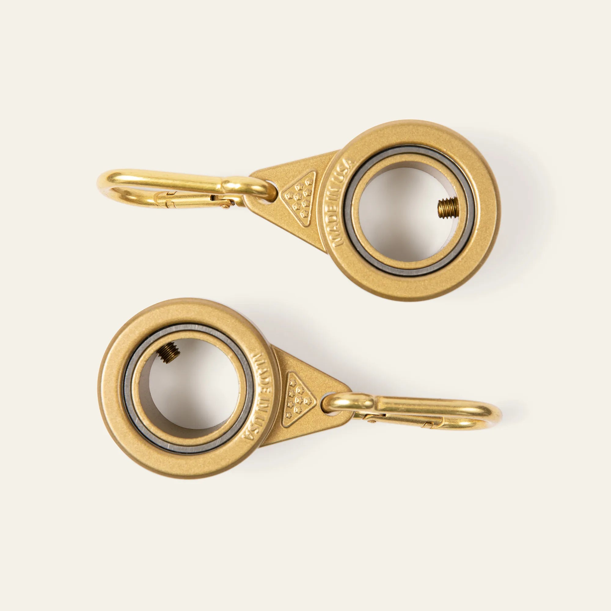 non-tangle flag spinners