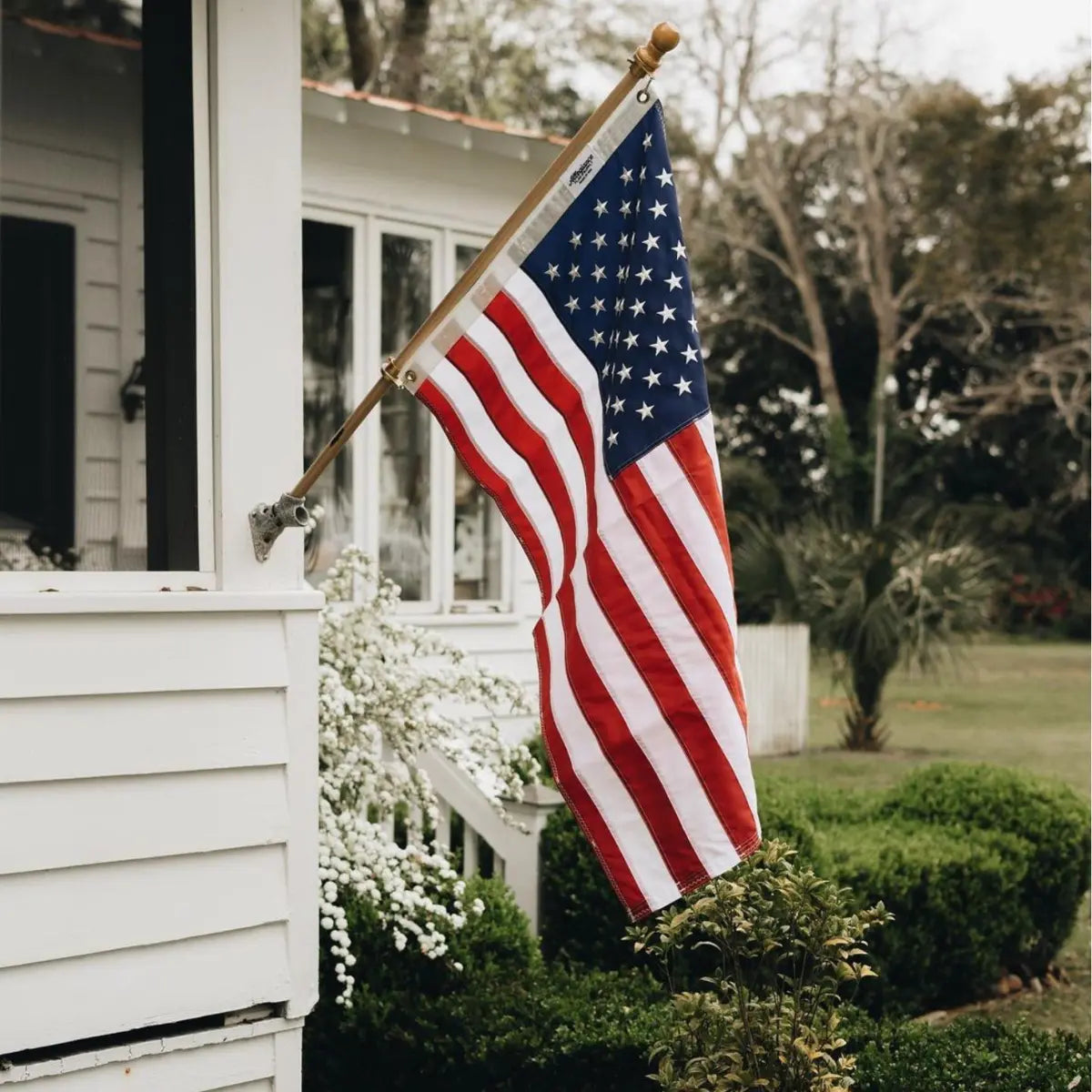 tangle free flagpole spinners